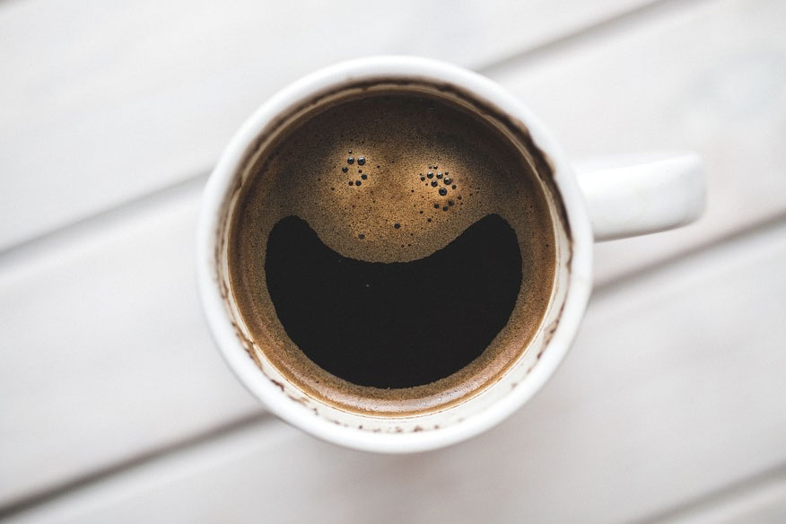 Quais são os benefícios e malefícios que o café traz?